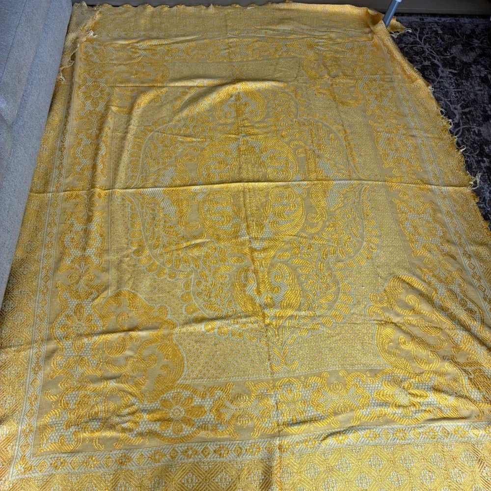 Vintage Italian Gold Jacquard Damask Tablecloth 94x70 Ornate Floral Scalloped